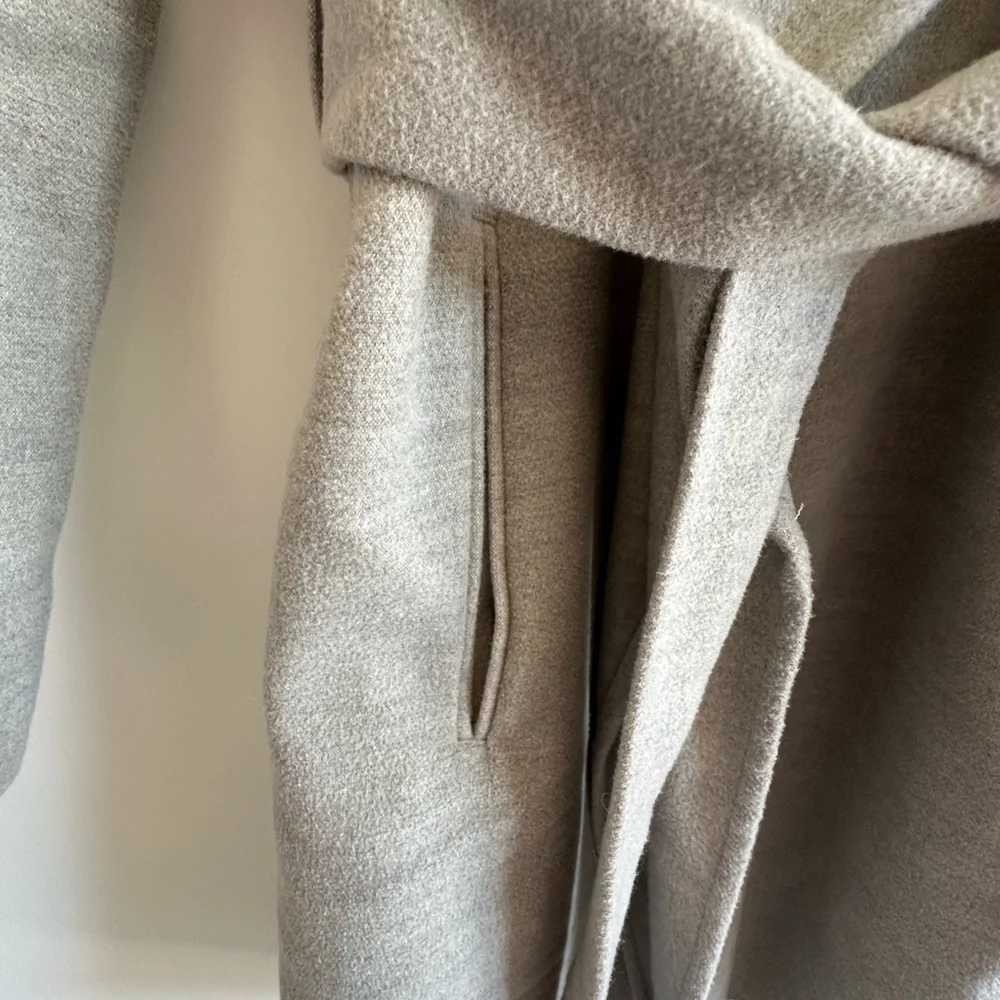 Coat - Picture 2 of 7